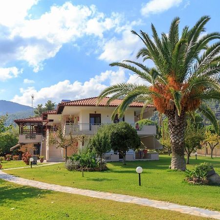 Maria - Pavlos Studios And Apartments Vourvourou Exterior foto