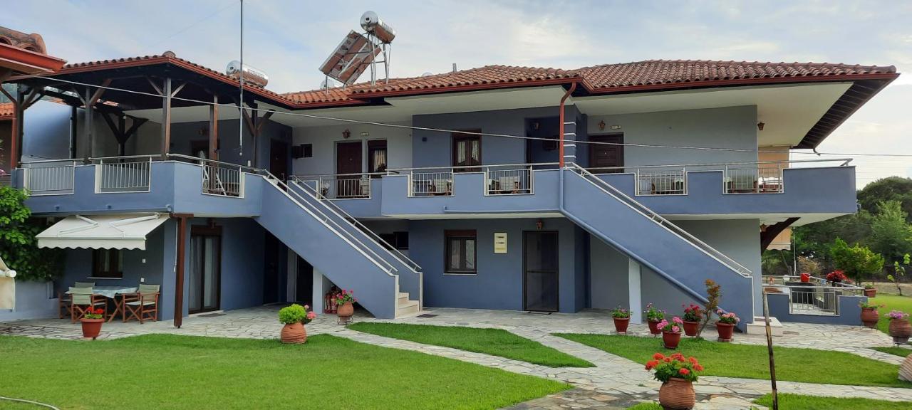 Maria - Pavlos Studios And Apartments Vourvourou Exterior foto